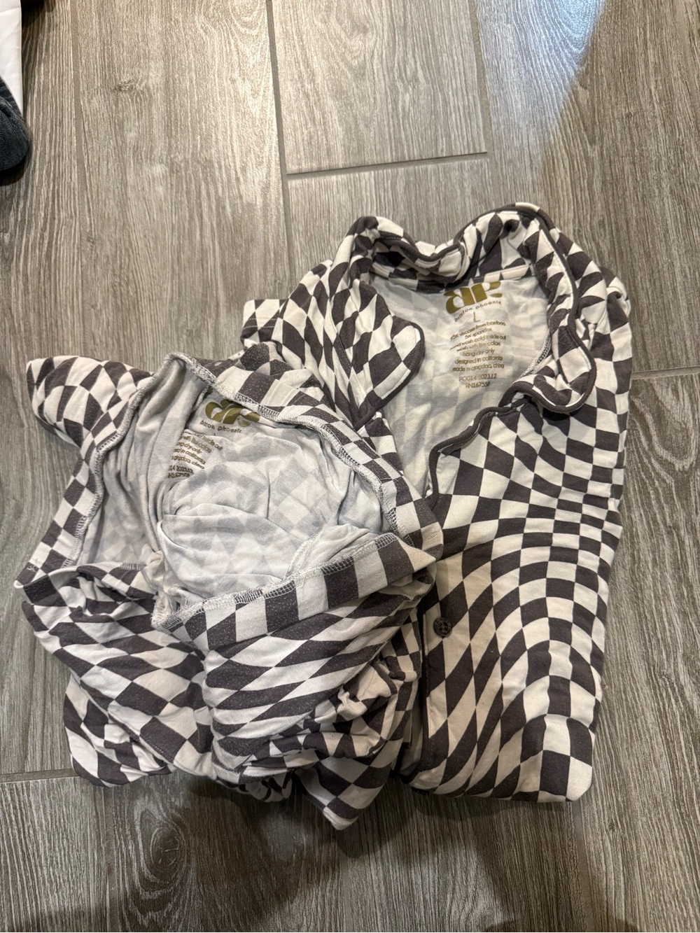 Checkerboard Print Women's Pajama Set - Gray & White